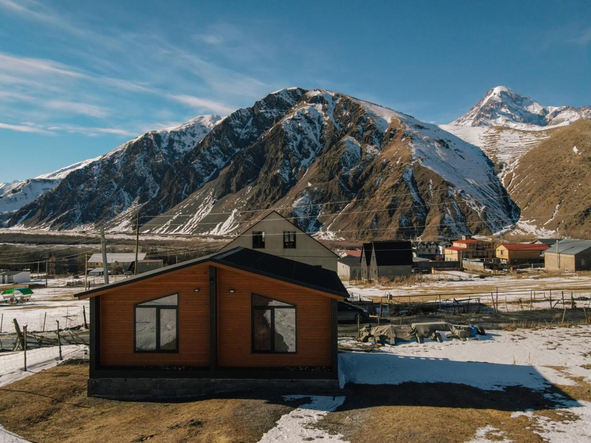 Same Cottage Kazbegi エクステリア 写真