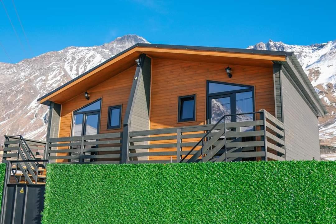 Same Cottage Kazbegi エクステリア 写真