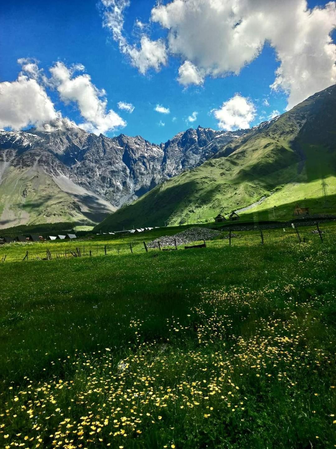Same Cottage Kazbegi エクステリア 写真